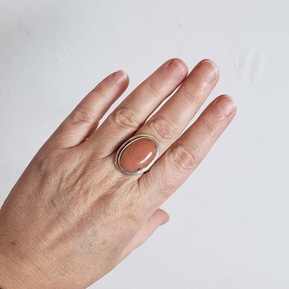 Oval PEACH Ring in Silver Large and Simple - Picture 6 of 12